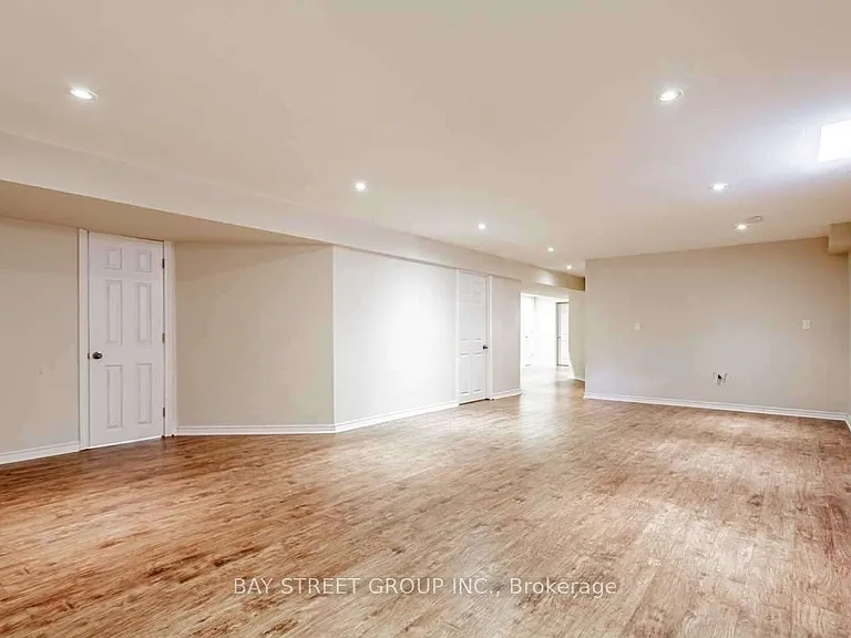 30 Delattaye Ave — Photo 26
