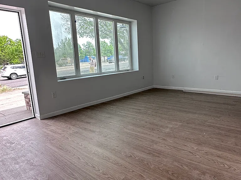 645 S Federal Blvd — Photo 5