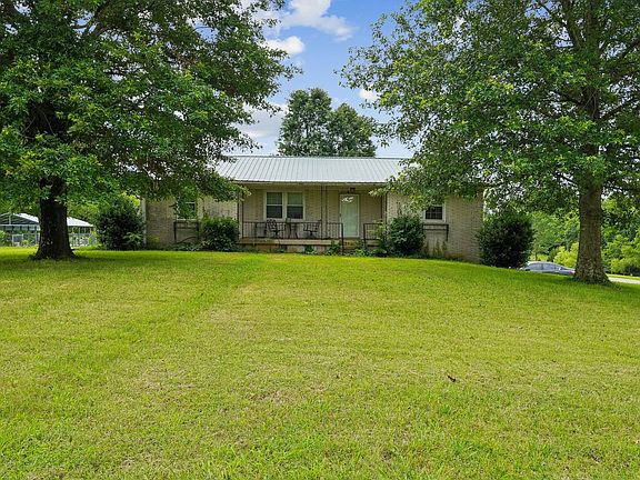 2nd image of 2165 Petty Rd