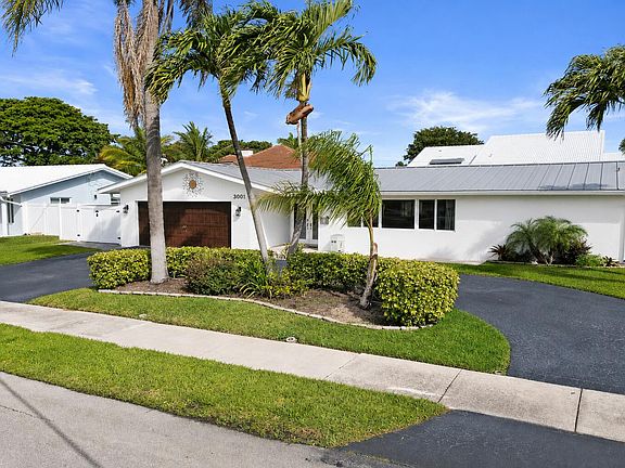3rd image of 3001 NE 45th Street