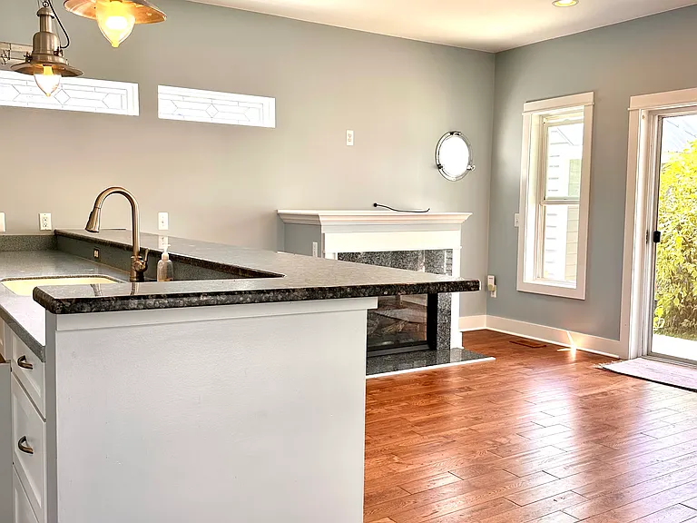 22485 Milner St — Photo 5