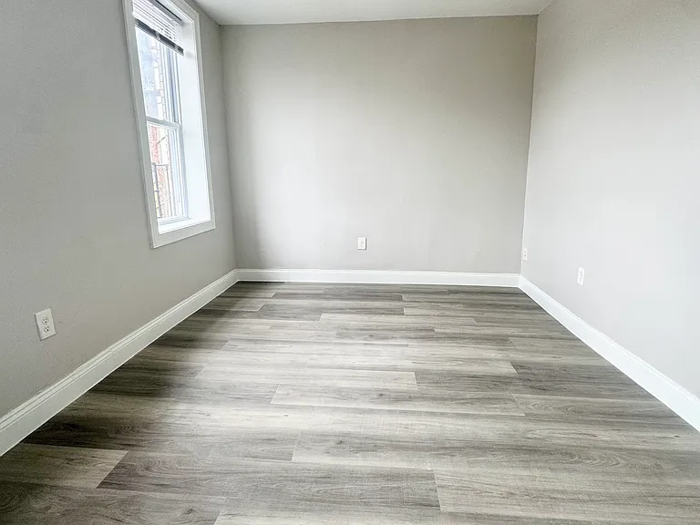 301 71st St #7C — Photo 5