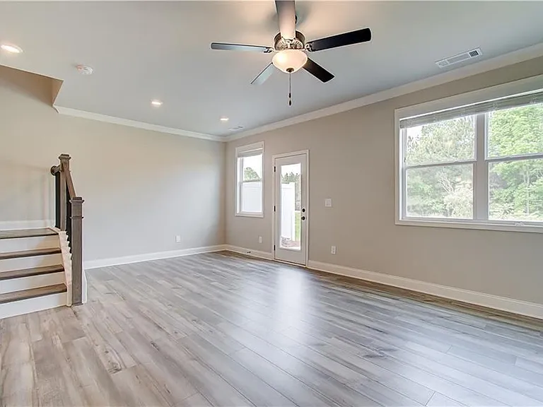 4745 Cypress Park Dr — Photo 4