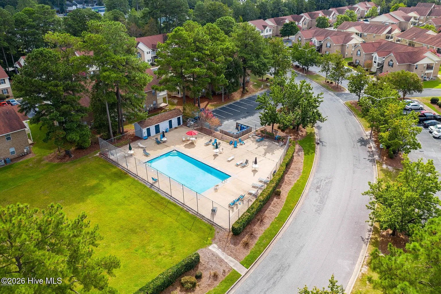 2 bed, 2.0 bath, 1387 sqft, $1,300 — Photo 2