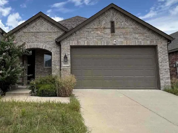 2920 Doggett Dr, Forney, TX 75126