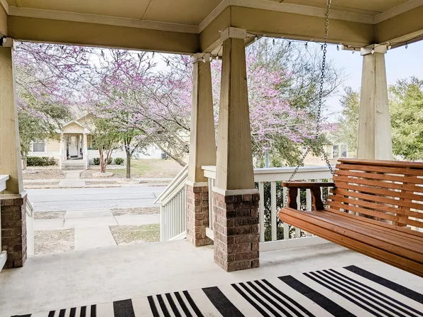 305 Lava Bed Dr, Pflugerville, TX 78660