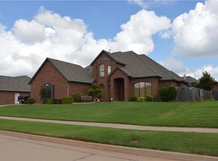 217 Rock Creek Rd, Yukon, OK 73099