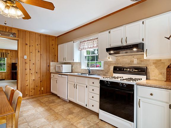 4th image of 9204 N Rock River Dr
