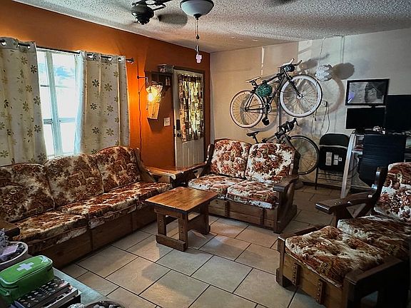 3rd image of 8168 82nd Ave