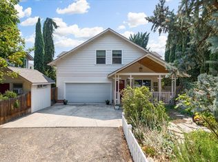 111 Madison St, Talent, OR 97540