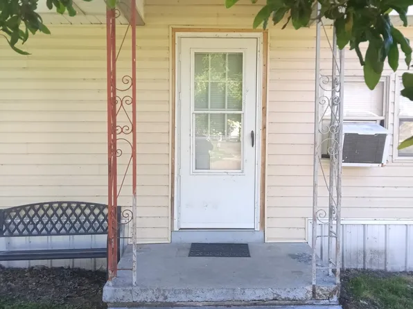 106 S Main St, Ridgely, TN 38080