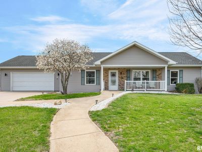 901 Easy St, Roanoke, IL, 61561