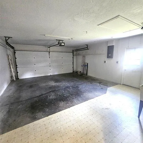 23123 Glen Ave — Photo 24