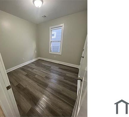 4th image of 327 S 19th St Floor 3