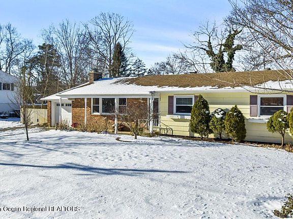 3rd image of 1035 Fairview Drive