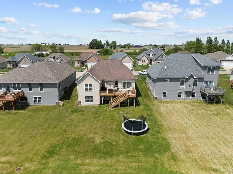 67 Cobblestone Ln — Photo 4
