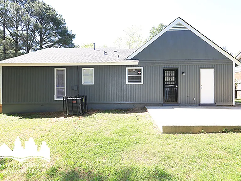 5104 Corkwood Dr — Photo 17
