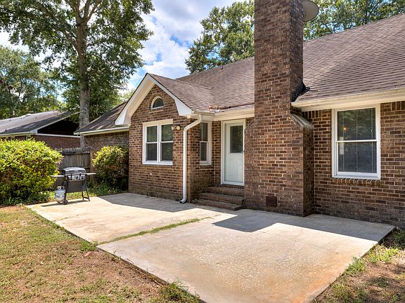 4th image of 175 Hidden Bay Dr