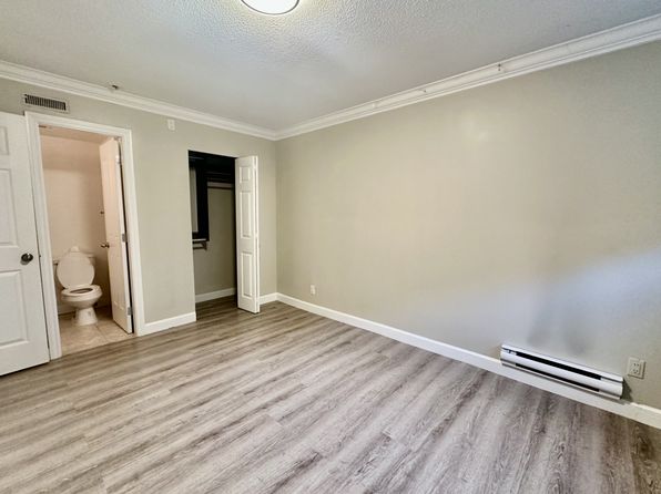 3 bedroom rental in Burnaby — photo 11