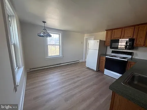 3617 Ferry Rd Photo 1