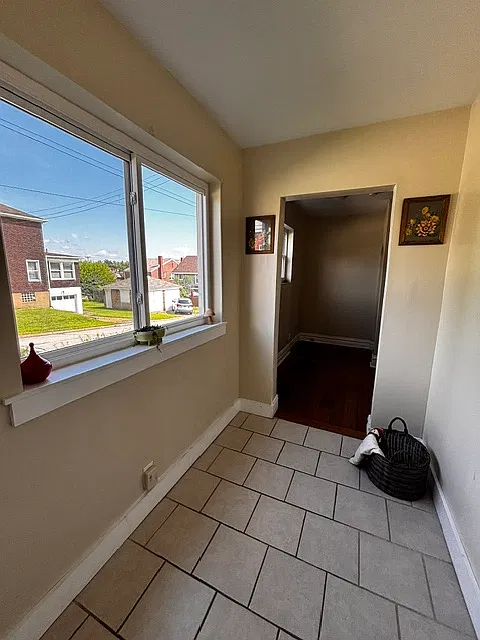2 bed, 1350 sqft, $1,395 — Photo 2