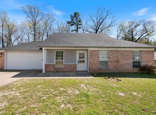 1717 Overview Dr, Benton, AR 72015