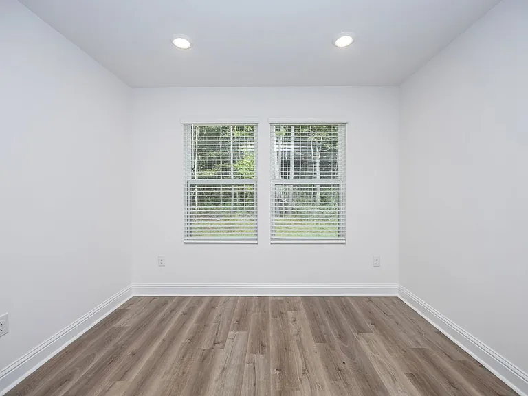 3711 Olivia Dr — Photo 25