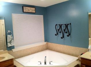 20846 Middlegate Dr, Lexington Park, MD