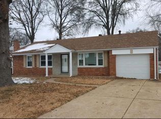 1315 Saint Denis St, Florissant, MO 63033