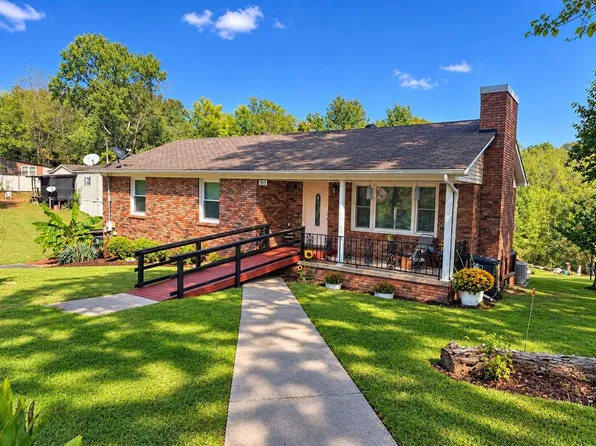 305 3rd Ave S, Collinwood, TN 38450