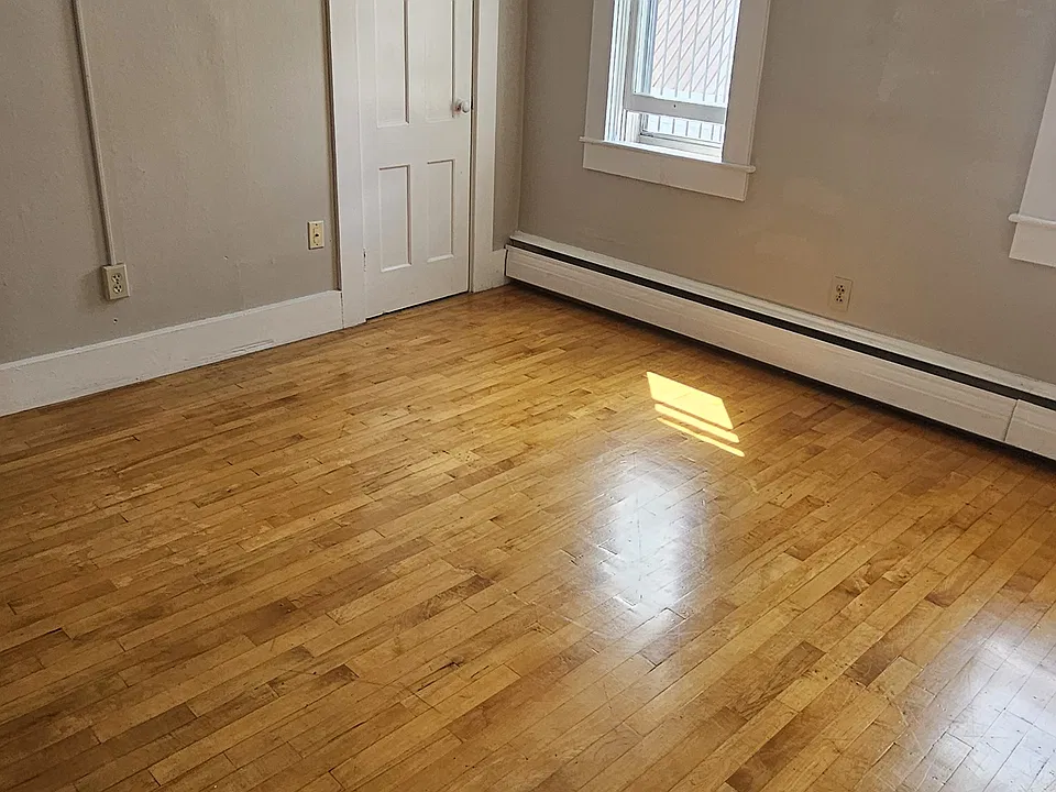 Back bedroom