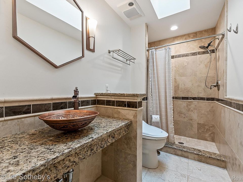 28575 Danvers Ct, photo 23
