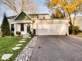 1715 Riverwood Dr, Algonquin, IL 60102