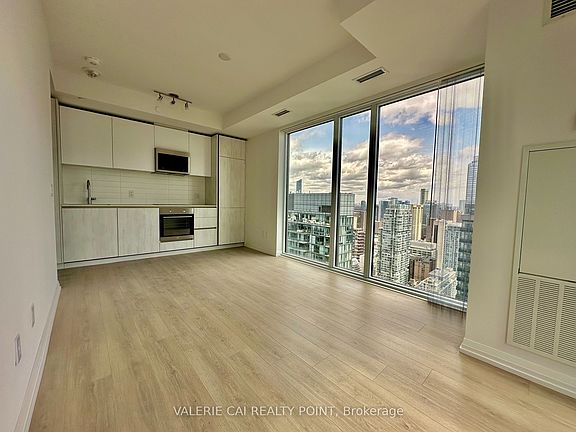 5th image of 28 Widmer St #4829