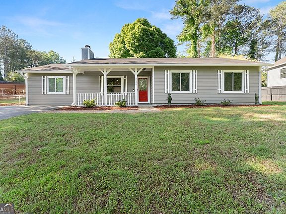 2nd image of 2050 Shaffer Rd