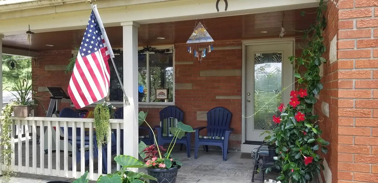 4 bed, 2123 sqft, $2,685 — Photo 1