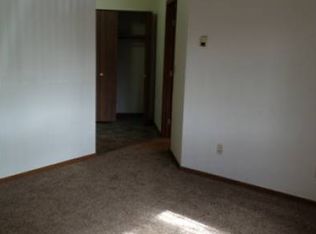 1212 Washington Memorial Dr, Saint Cloud, MN 56301
