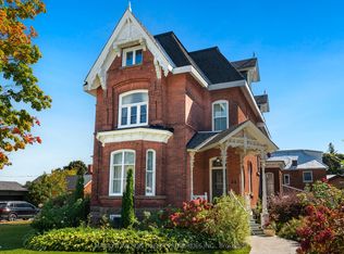 24 Lake Ave W, Carleton Place, ON K7C1L4