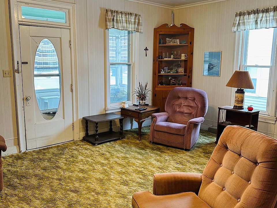 504 Broad St, Sabula, IA 52070 Zillow