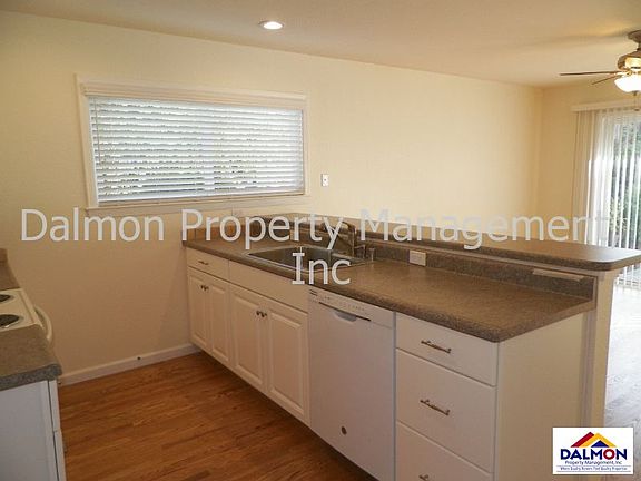 4th image of 1170 Rosalia Dr