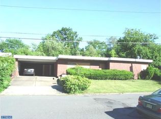 1700 4th St, Ewing, NJ 08638