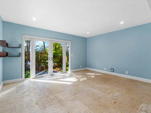 409 N Cypress Drive #6, Tequesta, FL 33469