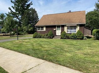 1099 River Rd, Agawam, MA 01001