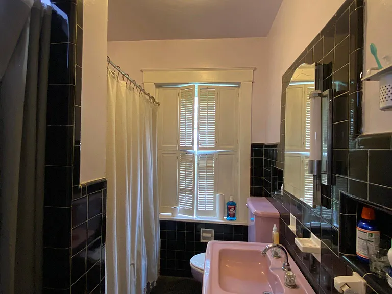 3123 W Franklin St — Photo 16
