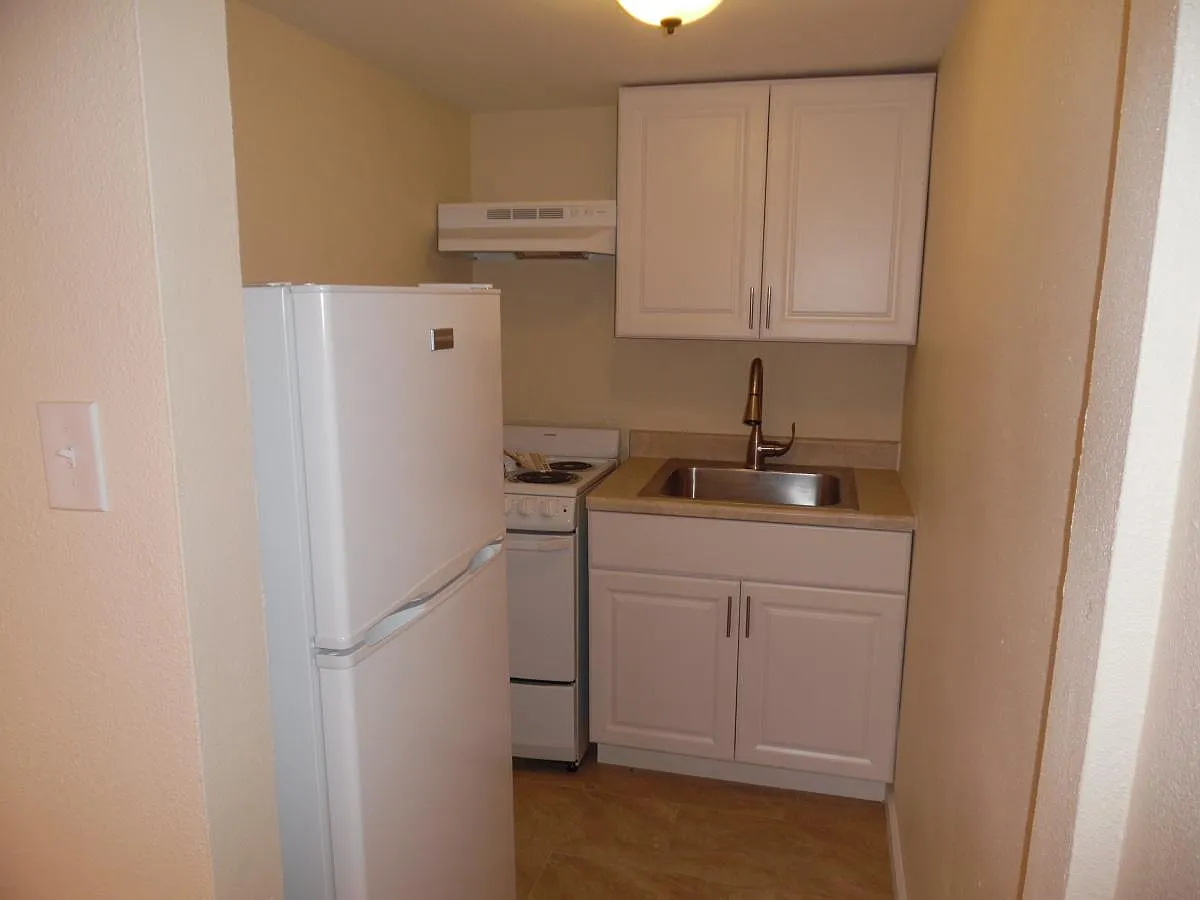 1 bed, 600 sqft, $925 — Photo 3