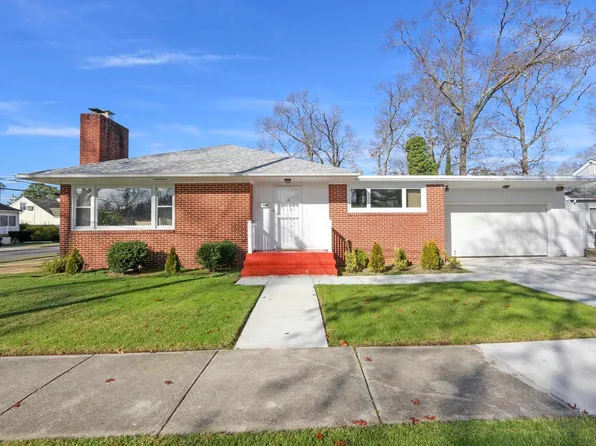 100 Mohawk Ln, Absecon, NJ 08201