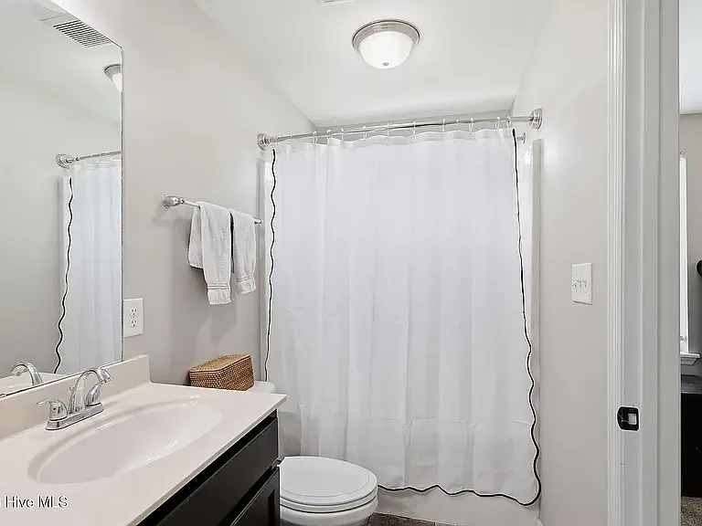 210 Brice Ct — Photo 27