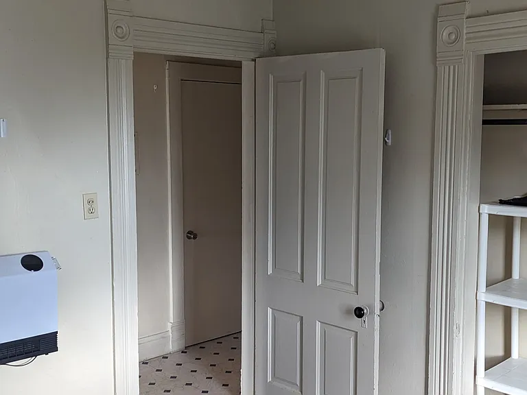 2723 2nd Ave #2 — Photo 3