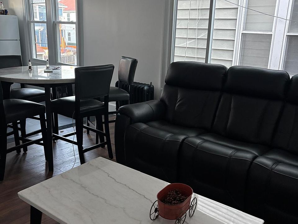1st image of 6928 Almeda Ave Floor 2