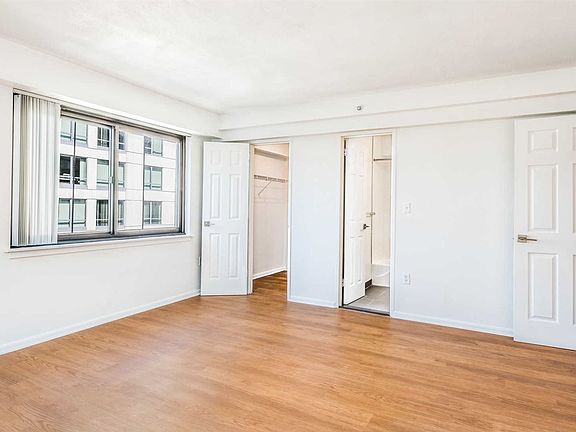 emerson-place-apartments-bedroom